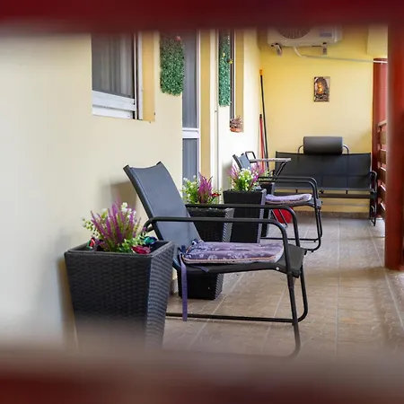 Balcsi Apartamento *